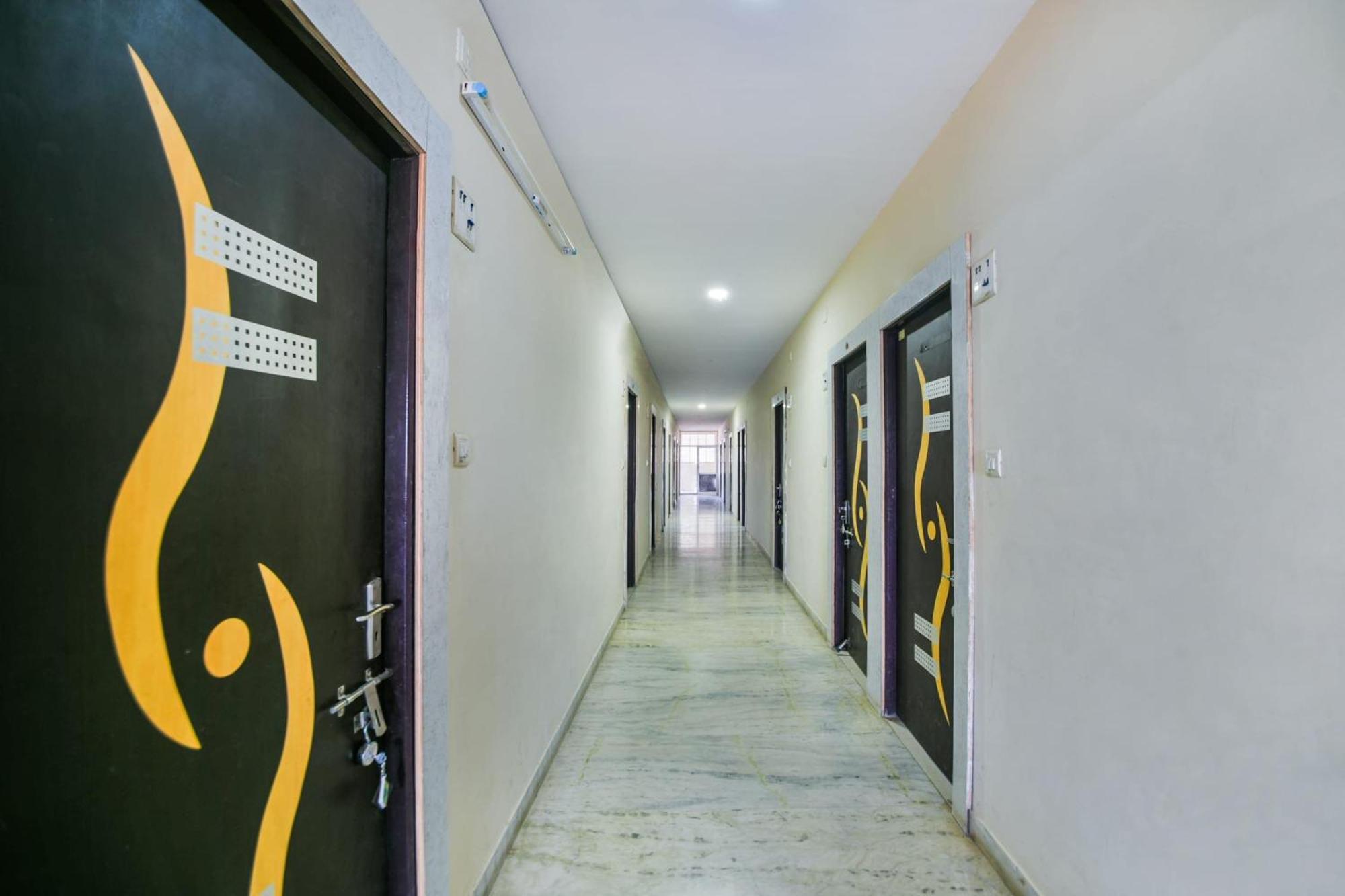 Hotel O Kalika Resort Lakāwās Zewnętrze zdjęcie
